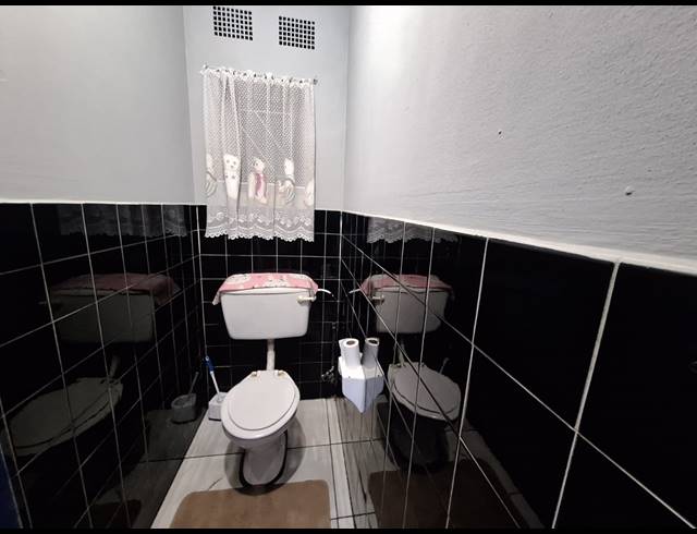 2 BEDROOM HOUSE FOR SALE IN VANDERBIJLPARK SE 1